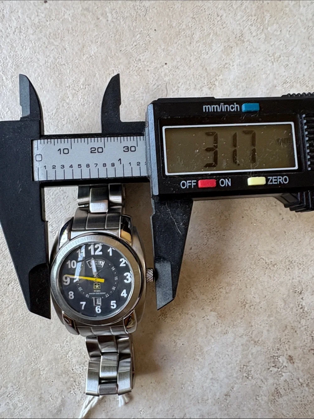 U.S. Army Stainless Steel Watch with Black Dial and Yellow Second Hand